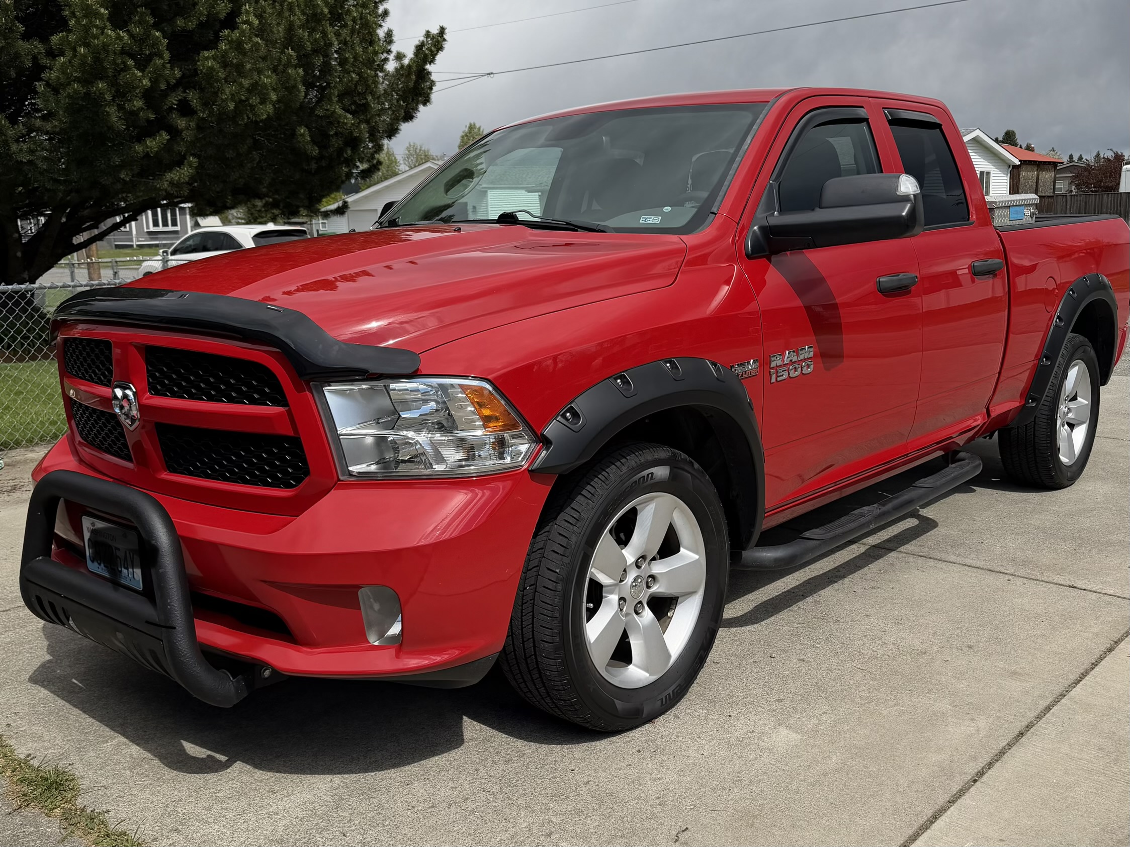 Used 2016 RAM 1500 Express AWD/4WD image 1