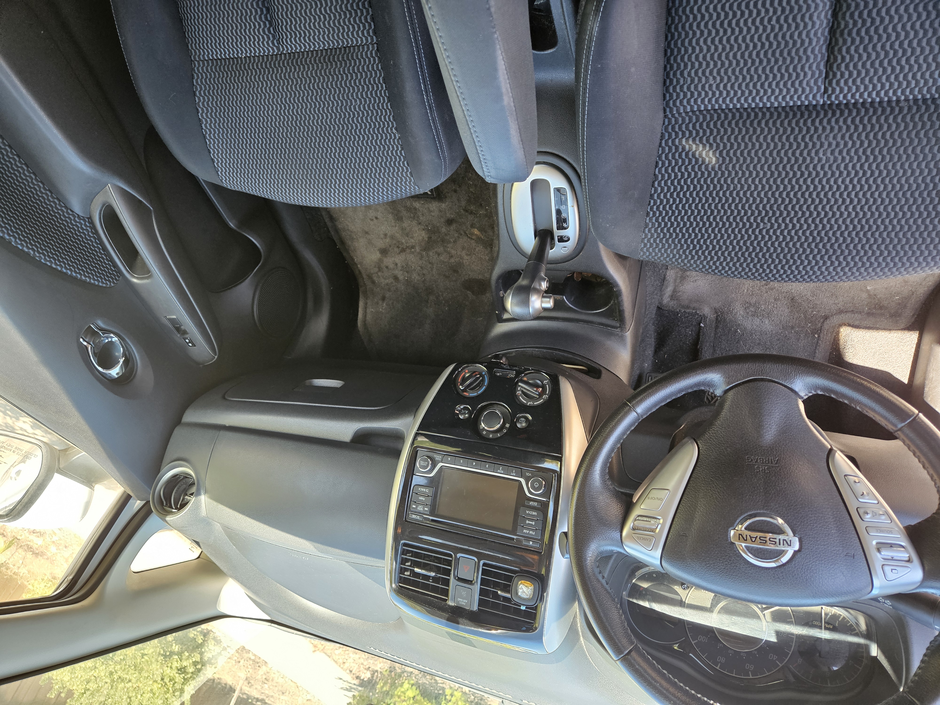 Used 2016 Nissan Versa Note SV FWD image 4