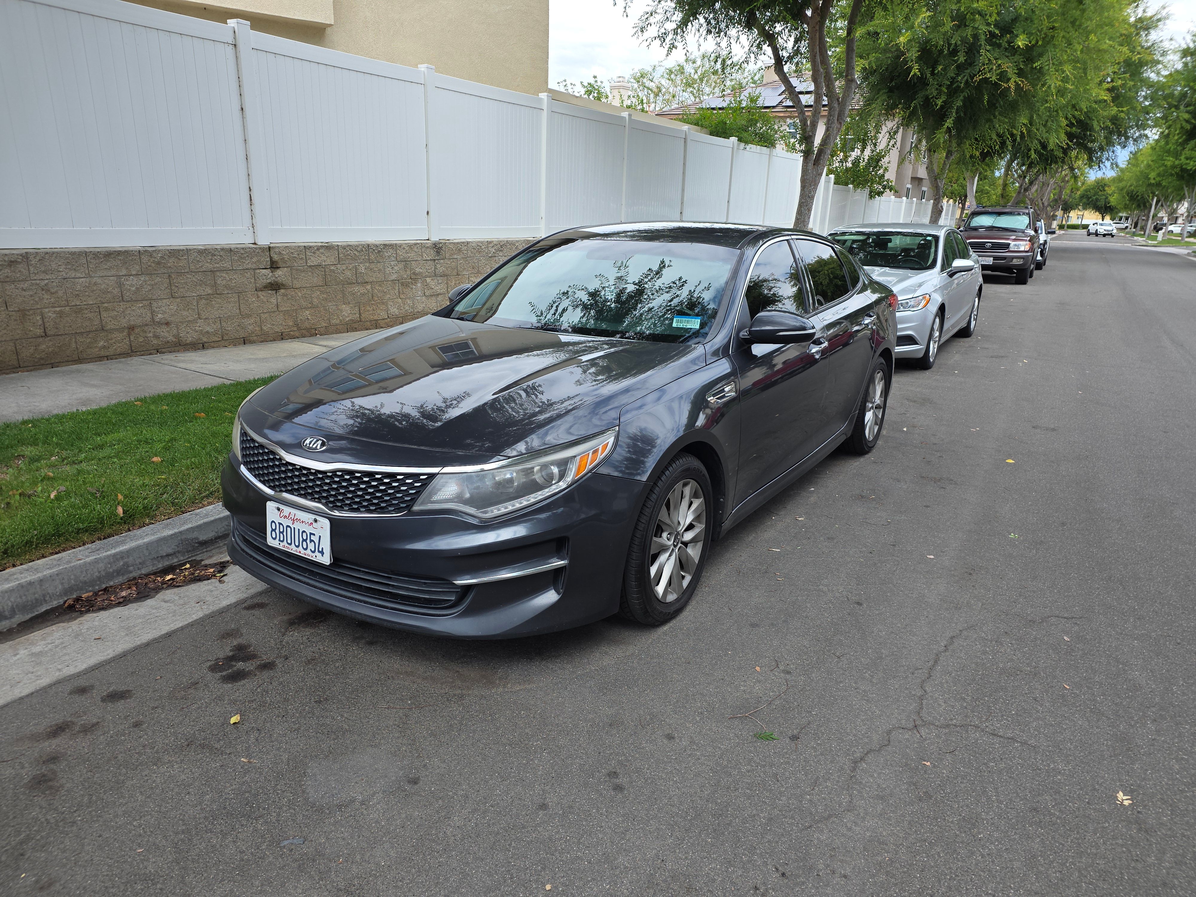 Used 2018 Kia Optima EX FWD image 1