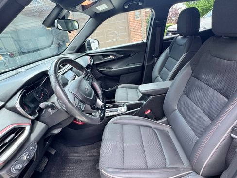 Used 2022 Chevrolet TrailBlazer RS FWD image 8