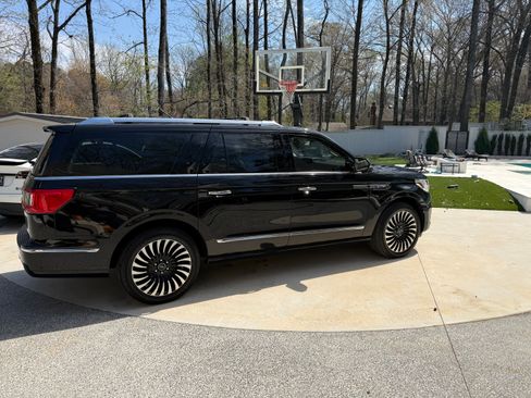 Used 2019 Lincoln Navigator L Black Label w/ Cargo Package image 10