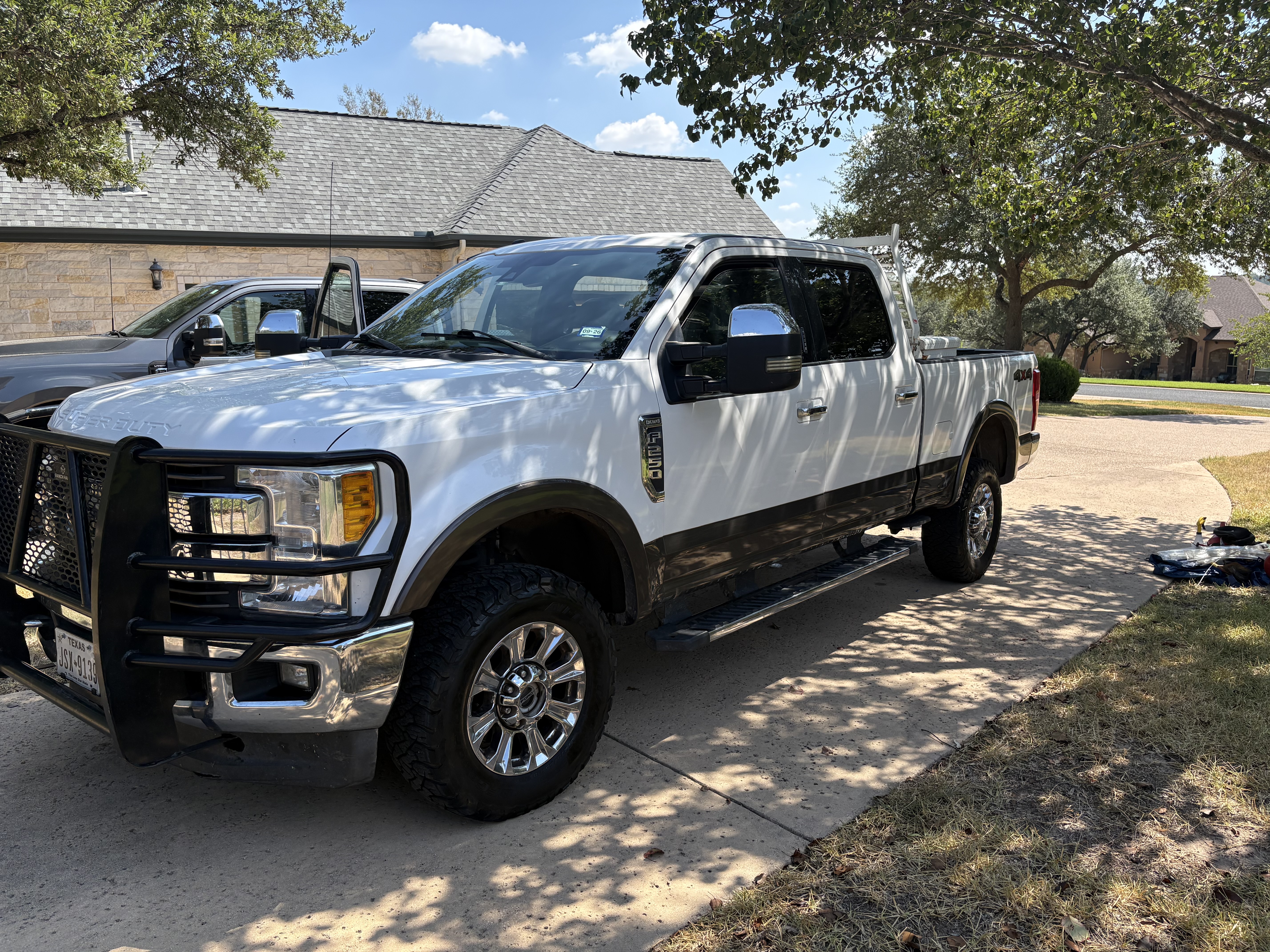 Used 2017 Ford F250 King Ranch w/ Chrome Package AWD/4WD image 9