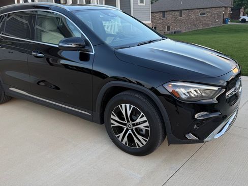 Used 2025 Mercedes-Benz GLA 250 4MATIC image 9