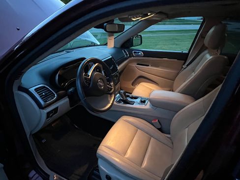 Used 2020 Jeep Grand Cherokee Limited image 15