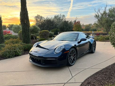 Used 2021 Porsche 911 Carrera 4S AWD/4WD image 5