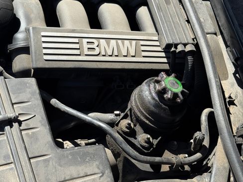 Used 2009 BMW 328i xDrive Sedan AWD/4WD image 9
