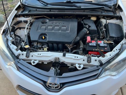 Used 2016 Toyota Corolla LE FWD image 10