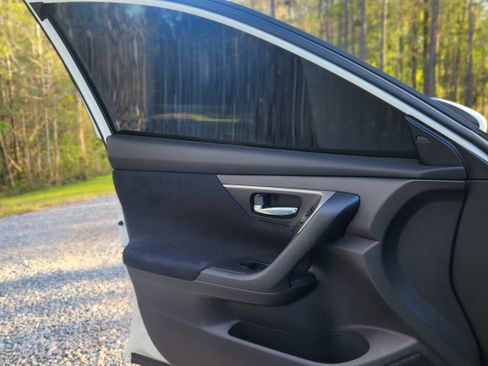 Used 2015 Nissan Altima 2.5 SV w/ Convenience Package image 17