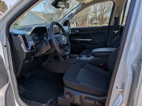 Used 2024 Ford Ranger XL w/ Trailer Tow Package image 9