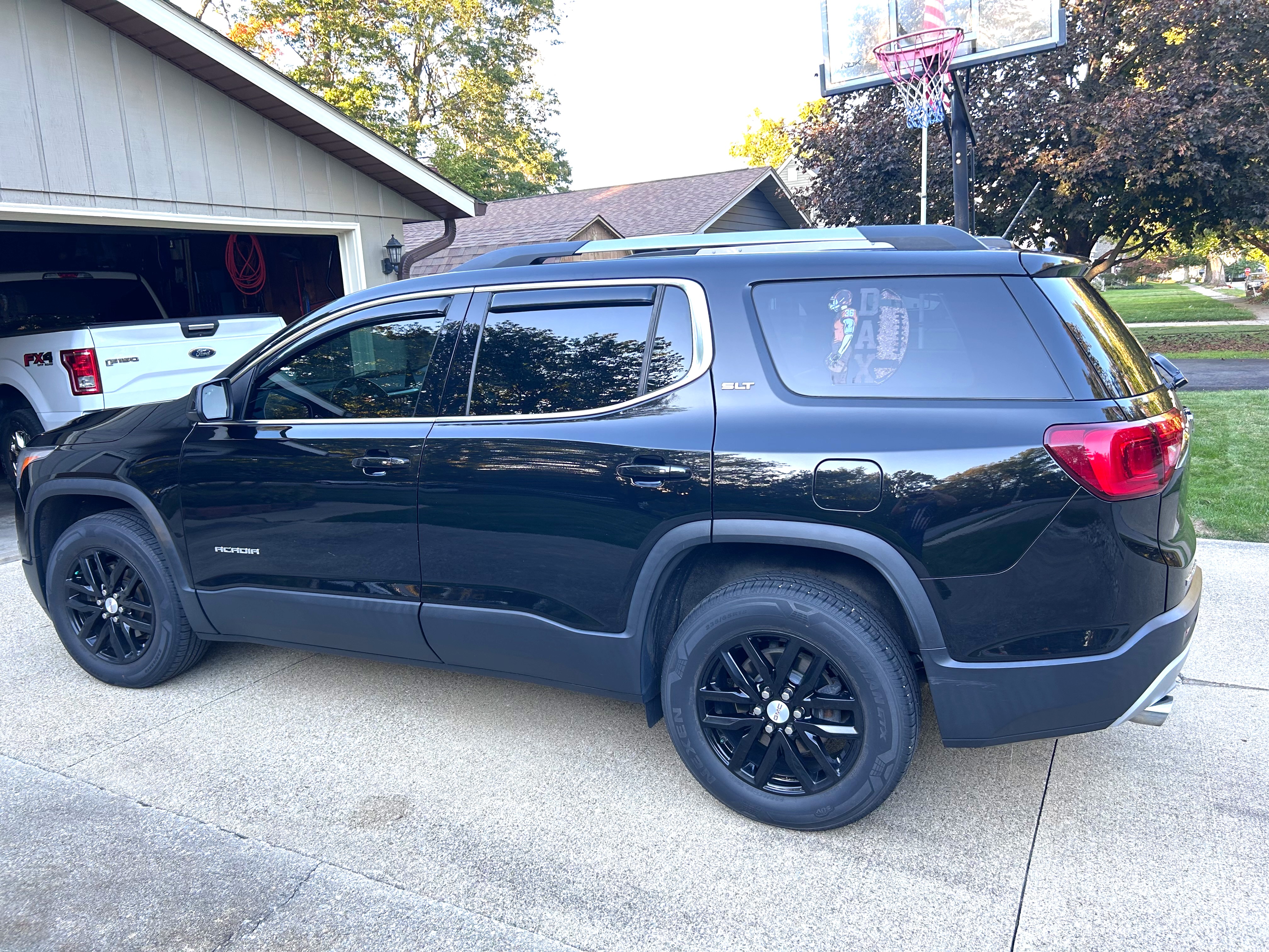 Used 2018 GMC Acadia SLT FWD image 5