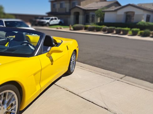 Used 2006 Chevrolet Corvette Convertible w/ Preferred Equipment Group image 4