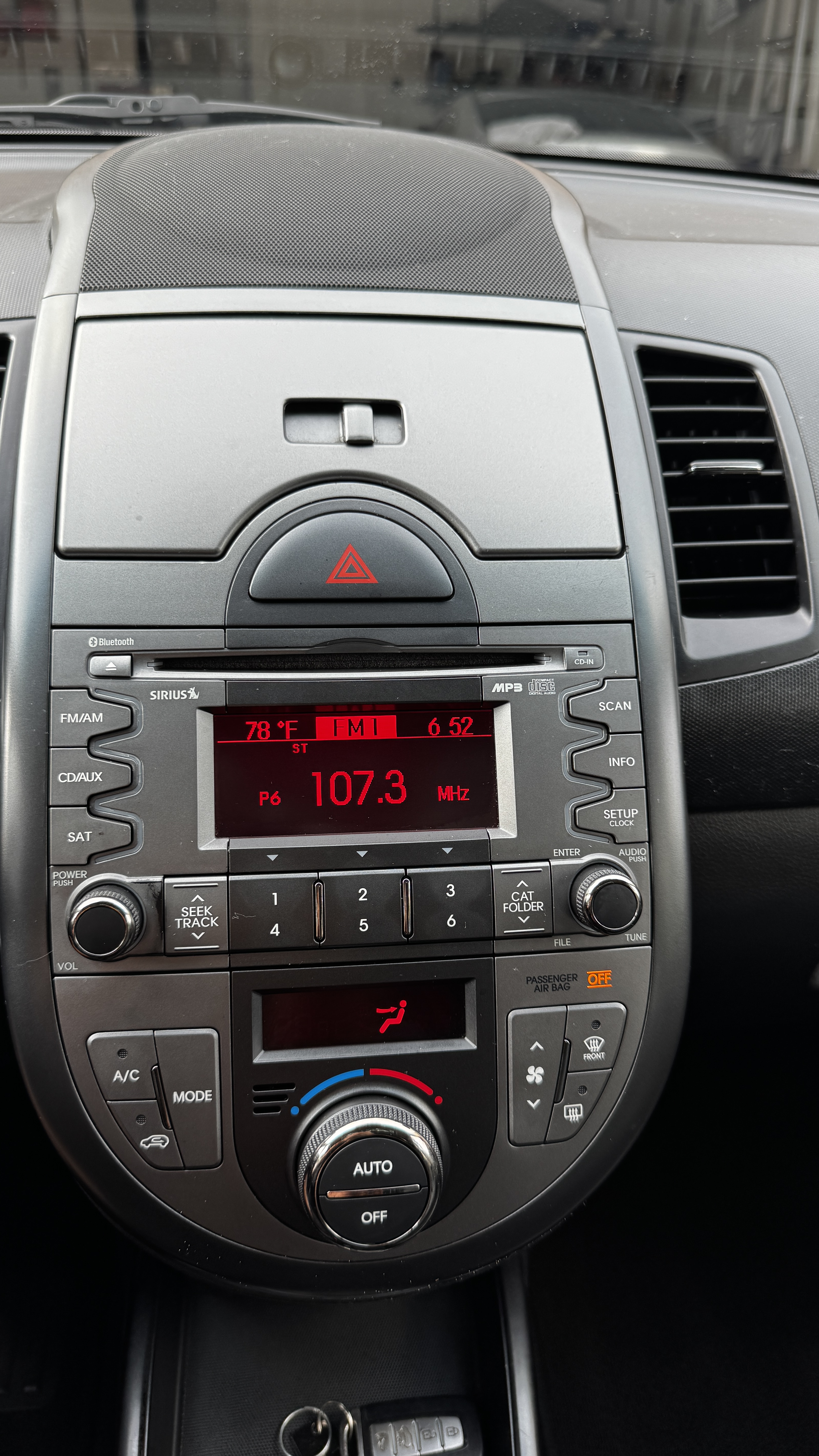 Used 2011 Kia Soul + w/ Hamstar Special Edition Pkg FWD image 17