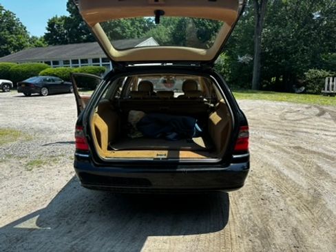 Used 2007 Mercedes-Benz E 350 4MATIC Wagon image 21