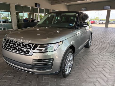 Used 2019 Land Rover Range Rover HSE image 1