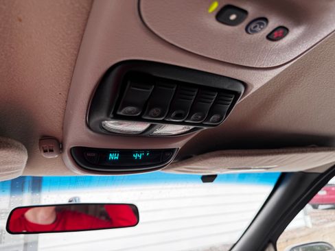 Used 2001 Oldsmobile Silhouette Premiere w/ Gold Pkg image 12