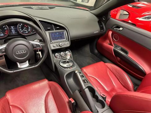 Used 2011 Audi R8 V10 image 15