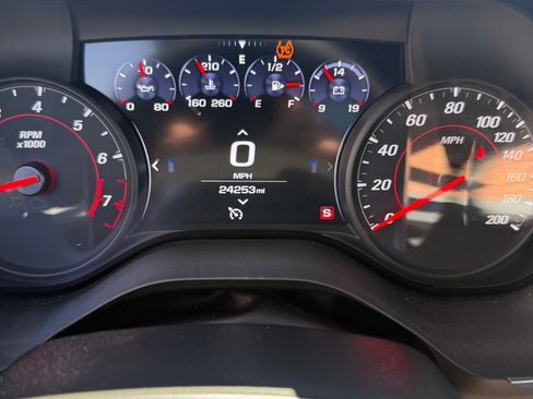 Used 2022 Chevrolet Camaro SS RWD image 15