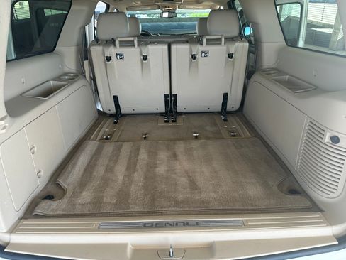 Used 2012 GMC Yukon XL Denali AWD/4WD image 18