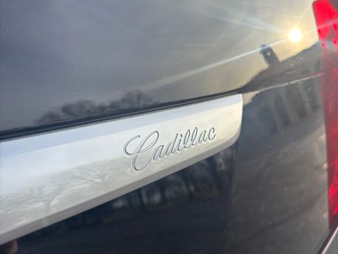 Used 2015 Cadillac XTS Luxury w/ Driver Awareness Package image 27