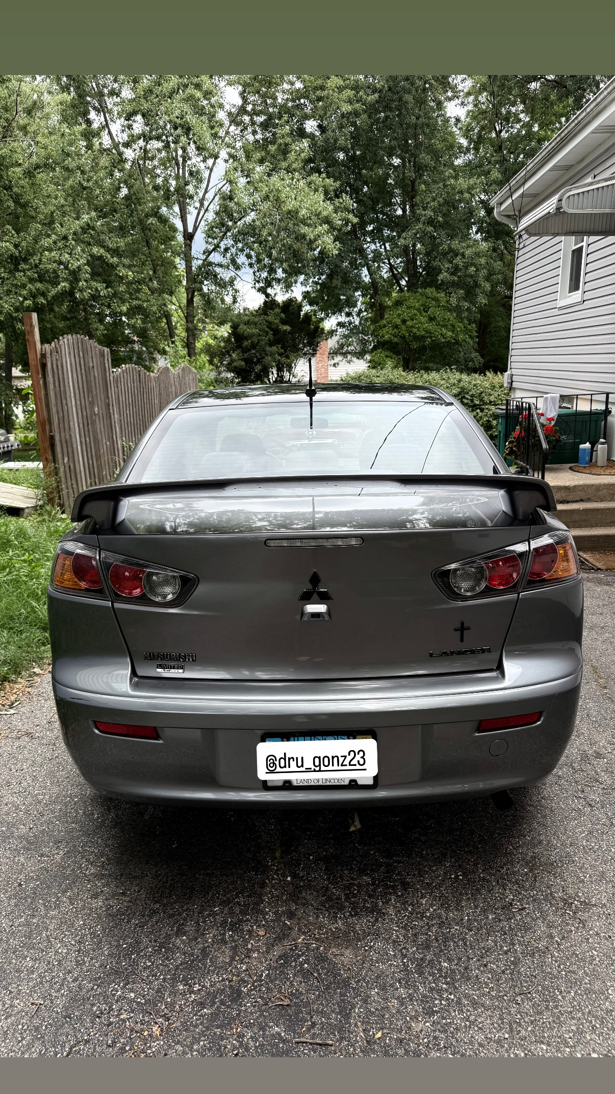 Used 2017 Mitsubishi Lancer ES FWD image 2