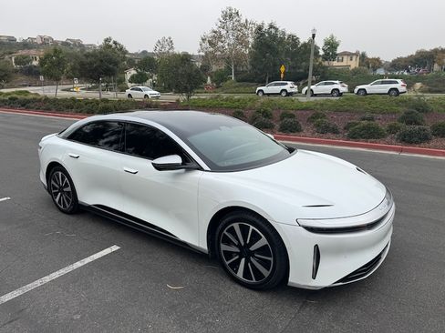 Used 2022 Lucid Air Grand Touring image 1