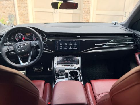 Used 2023 Audi SQ8 Prestige w/ Prestige Package AWD/4WD image 5