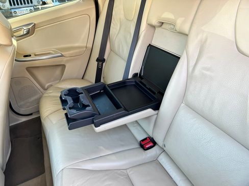 Used 2012 Volvo XC60 3.2 image 16