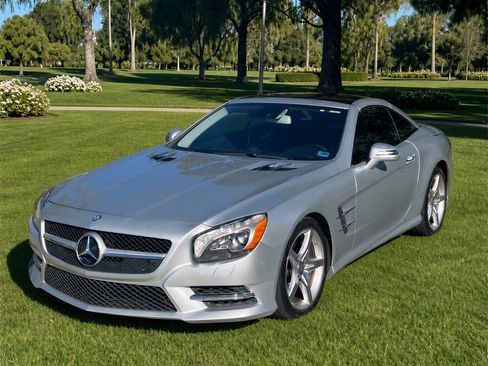 Used 2015 Mercedes-Benz SL 400 image 2