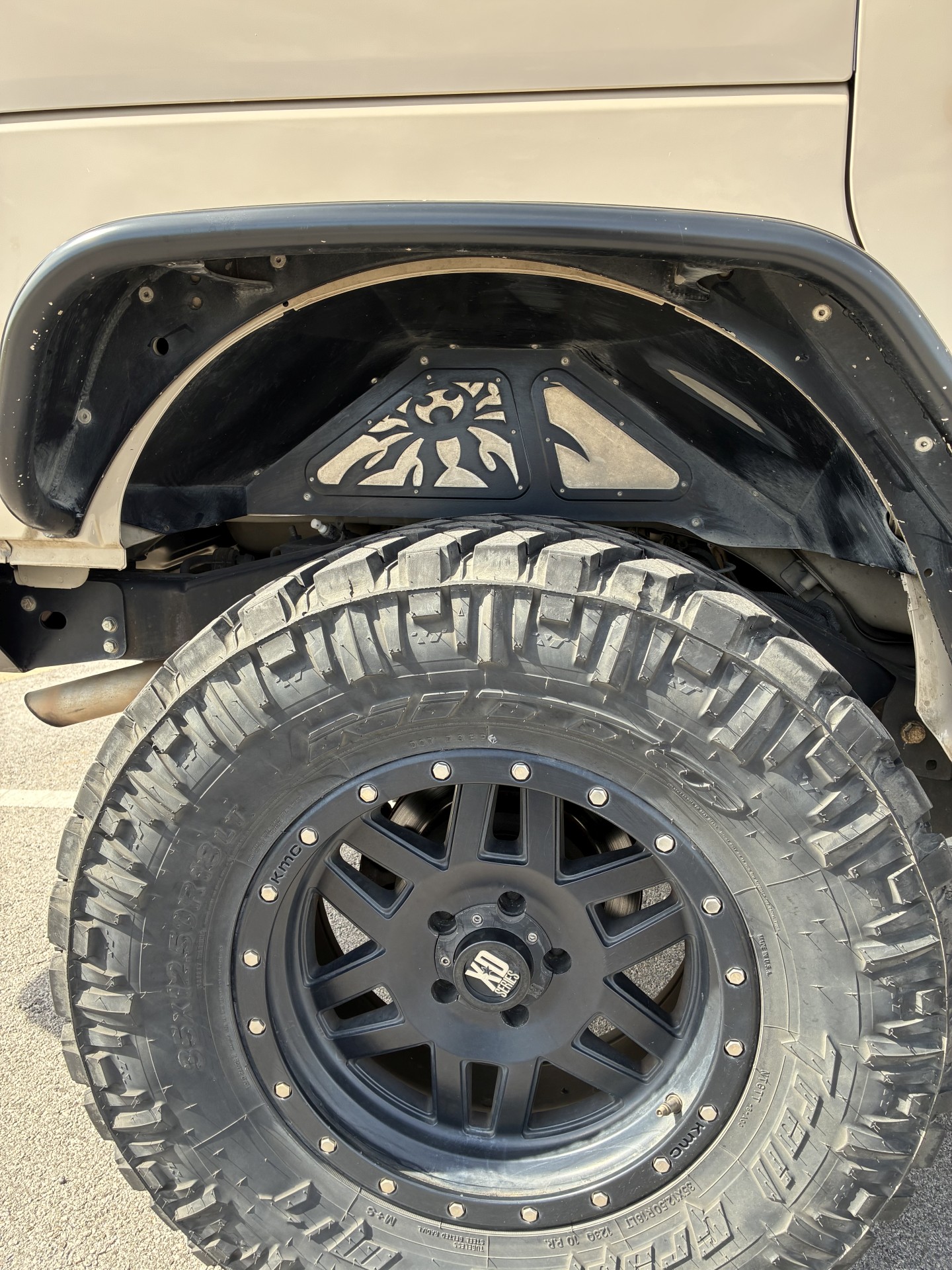 Used 2016 Jeep Wrangler Unlimited Sahara w/ Connectivity Group AWD/4WD image 20