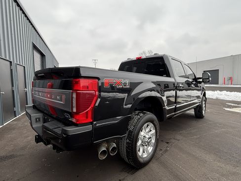 Used 2021 Ford F350 Platinum w/ FX4 Off-Road Package image 6