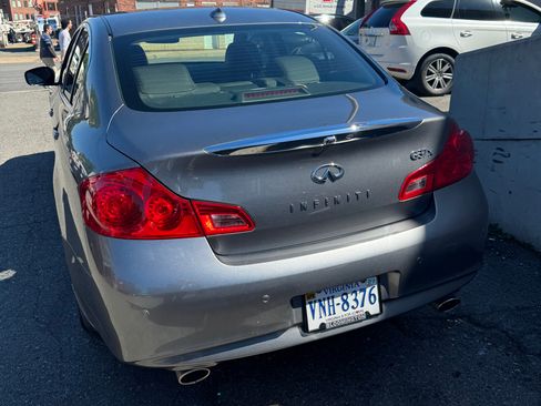 Used 2013 INFINITI G37 x Sedan w/ Premium Pkg AWD/4WD image 2