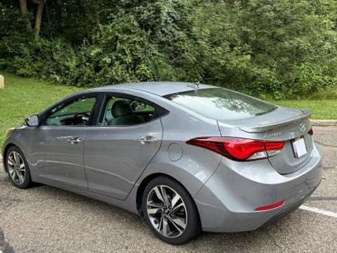 Used 2014 Hyundai Elantra Limited w/ Option Group 03 FWD image 1