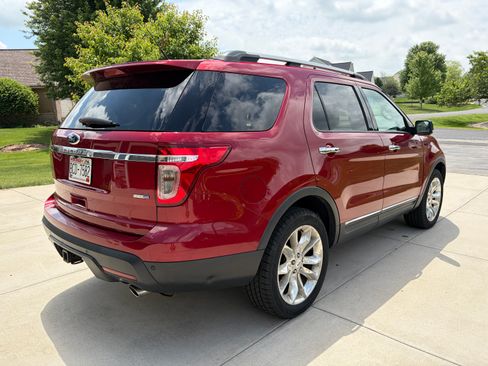 Used 2013 Ford Explorer XLT AWD/4WD image 6