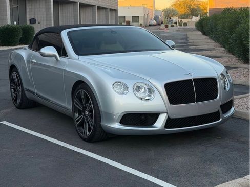 Used 2013 Bentley Continental GT image 2