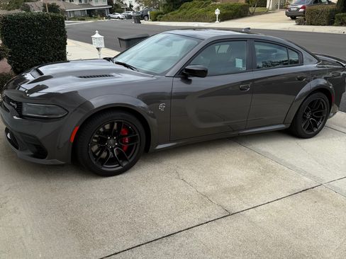 Used 2023 Dodge Charger SRT Hellcat w/ Harman/Kardon Audio Group RWD image 4