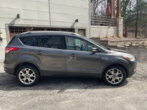 Used 2015 Ford Escape Titanium image 5
