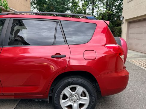 Used 2007 Toyota RAV4 2WD w/ 3rd Row image 10