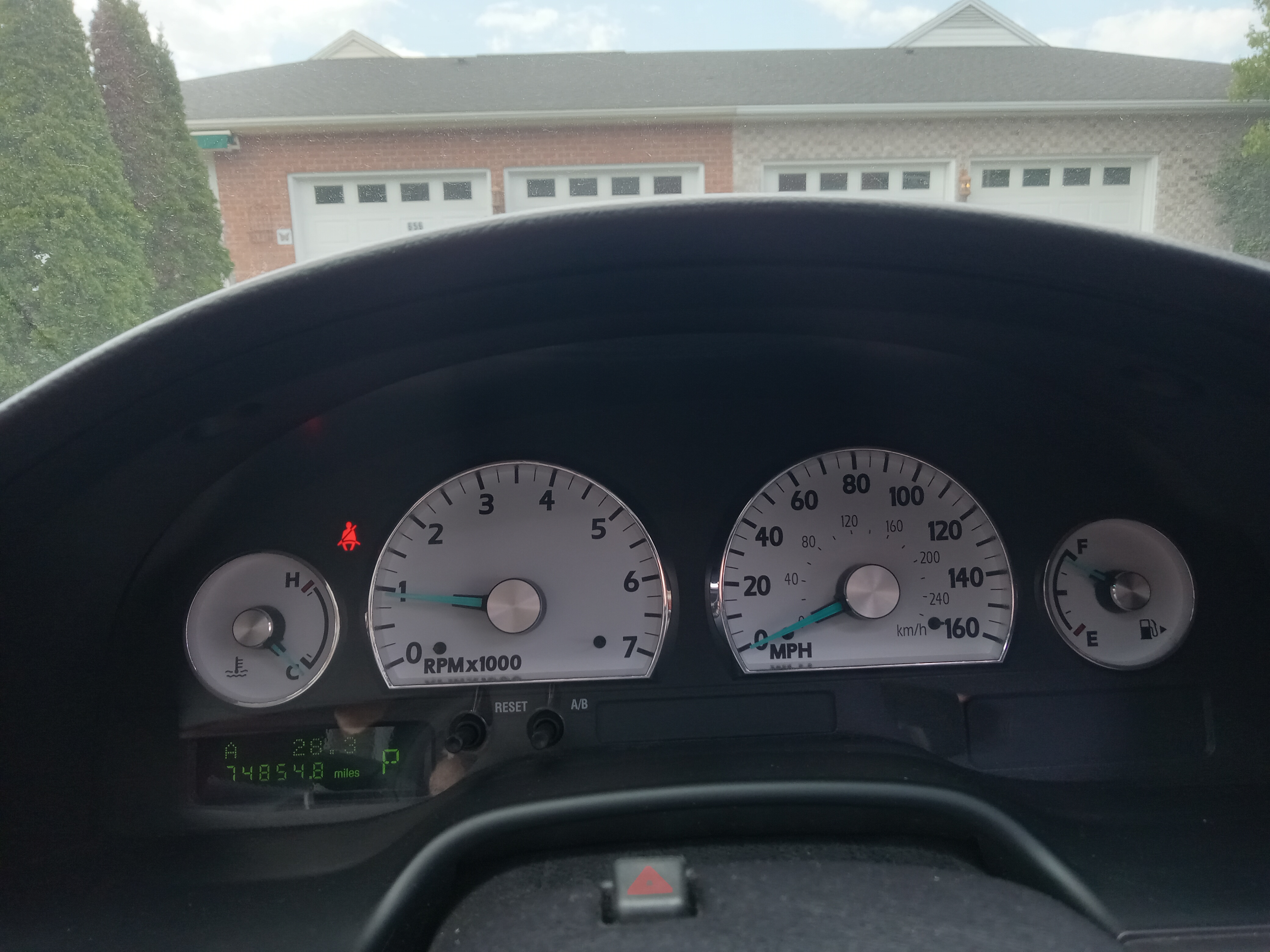 Used 2005 Ford Thunderbird RWD image 10
