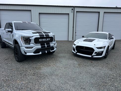 Used 2020 Ford Mustang Shelby GT500 w/ Technology Package RWD image 22