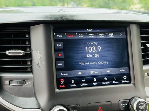 Used 2019 RAM 1500 Big Horn AWD/4WD image 9