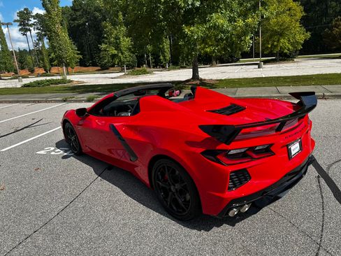 Used 2021 Chevrolet Corvette Stingray Premium Conv w/ Z51 Performance Package image 6