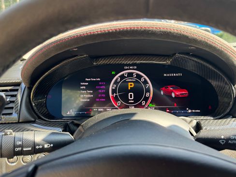 Used 2017 Maserati GranTurismo Sport image 21