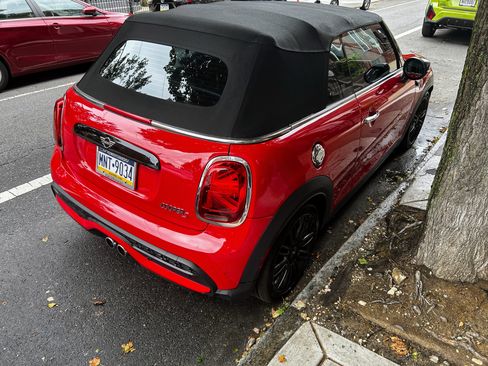 Used 2024 MINI Cooper S FWD image 10