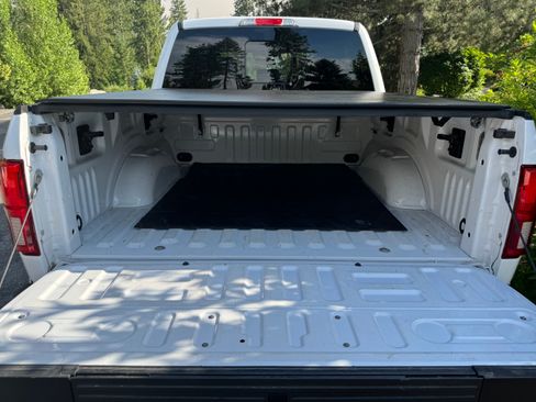 Used 2020 Ford F150 Lariat w/ Equipment Group 502A Luxury image 11