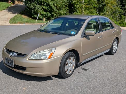 Used 2005 Honda Accord LX image 5