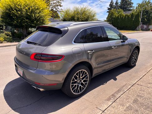 Used 2018 Porsche Macan S w/ Premium Package Plus AWD/4WD image 5