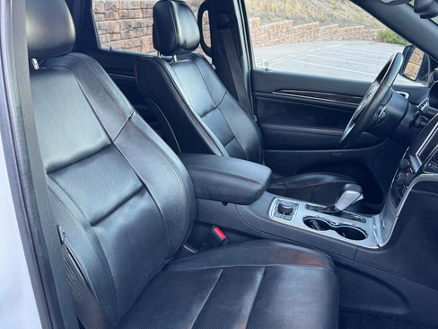 Used 2016 Jeep Grand Cherokee High Altitude image 12