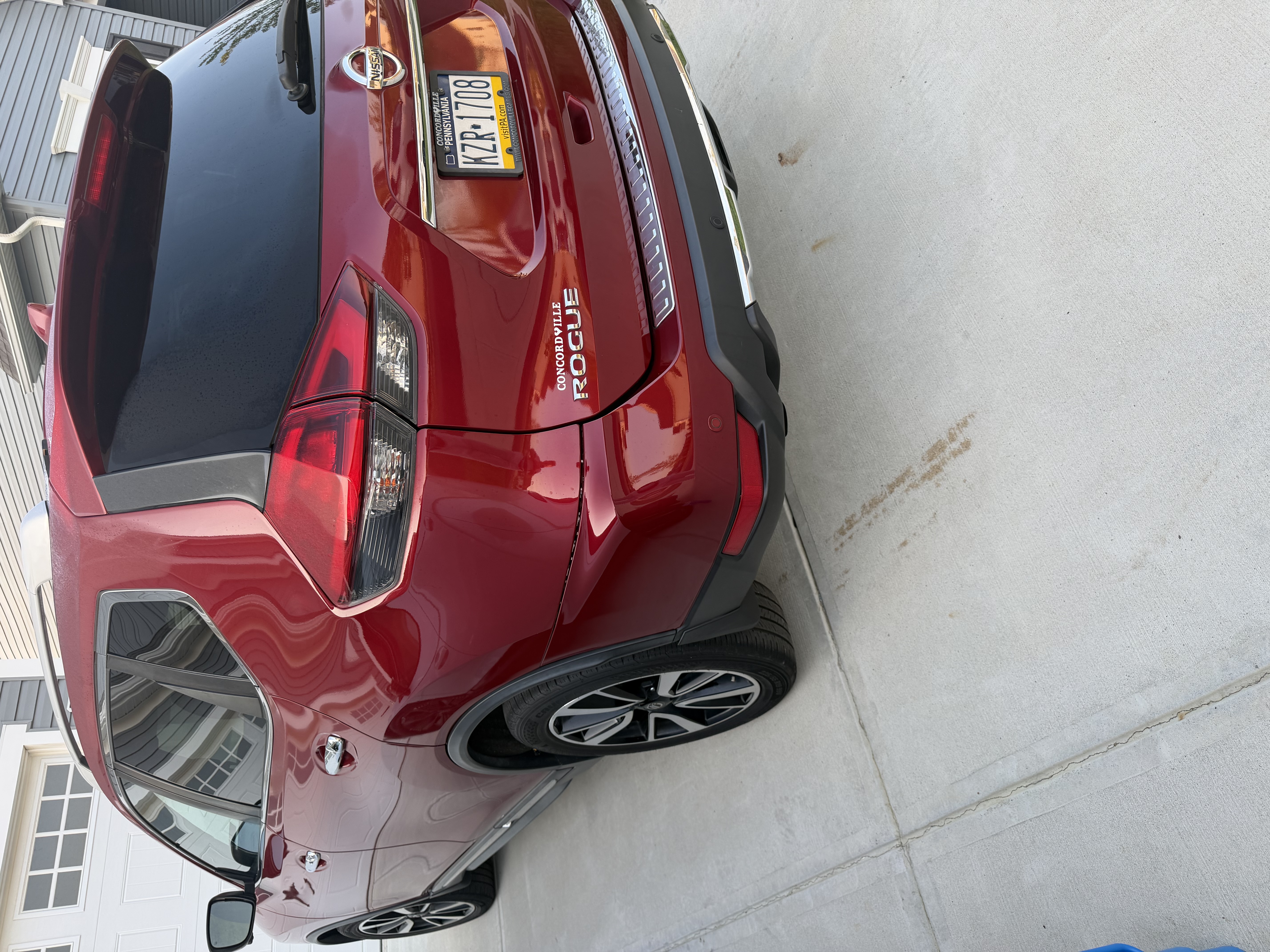 Used 2019 Nissan Rogue SL w/ Premium Package AWD/4WD image 4