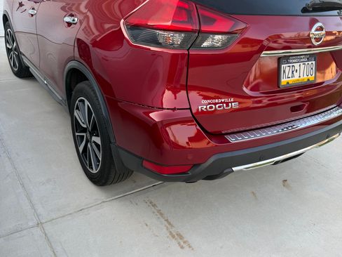 Used 2019 Nissan Rogue SL w/ Premium Package AWD/4WD image 4
