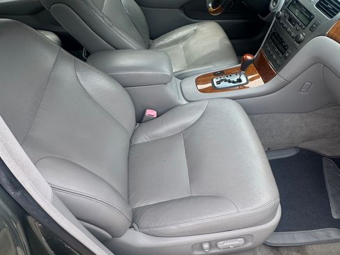 Used 2005 Lexus ES 330 image 5